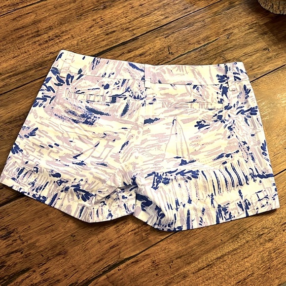 Lilly Pulitzer Purple/Blue Callahan Short.  Size 2 - Picture 2 of 5